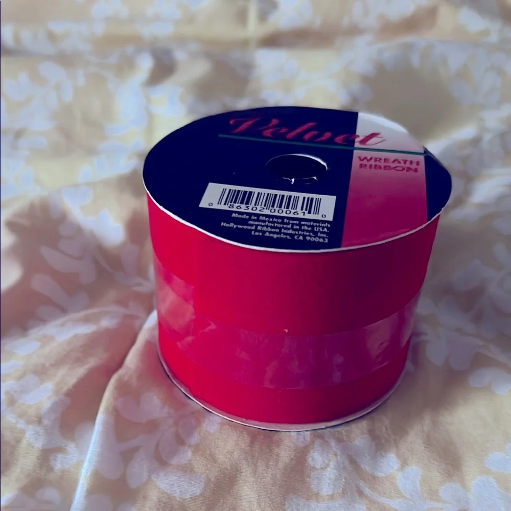 Red velvet wreath ribbon
